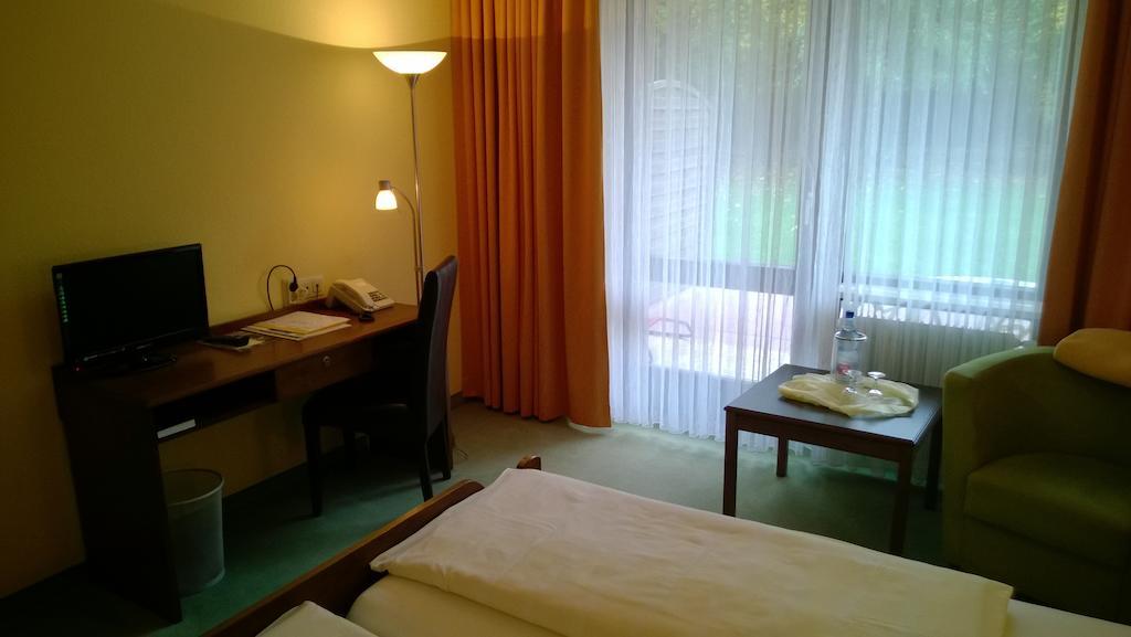 Landhotel Vierjahreszeiten Bad Konigshofen im Grabfeld Room photo